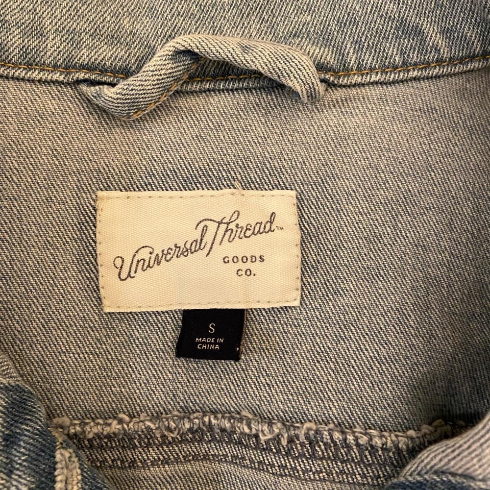 Universal Thread Jean jacket - Picture 3 of 6